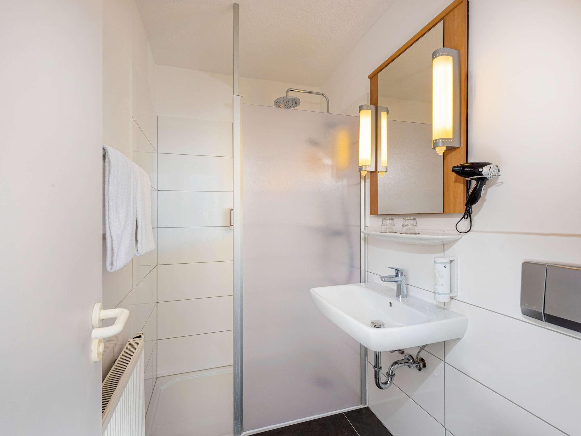 Ibis Kassel Melsungen Hotel ภายนอก รูปภาพ